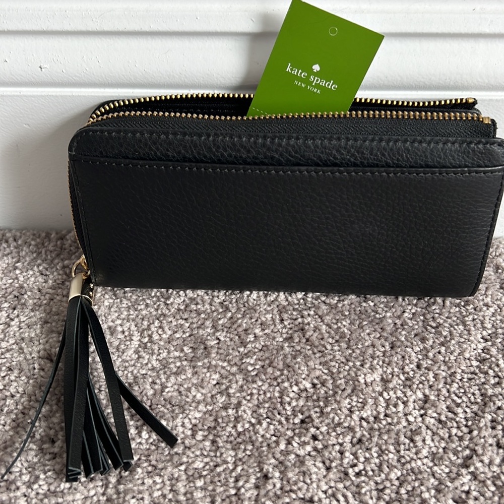 Black kate spade wallet - Picture 4 of 9